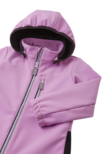 REIMA gefütterter Softshell-Overall<br> Nurmes<br>Waldspielgruppe, Outdoor, KiTa<br> Gr. 104, 110, 116, 122, 128<br> innen weiches Fleece, aussen Softshell<br> Bein- und Po extra strapazierfähig<br> abnehmbare Fussgummi<br> WS 10'000 mm