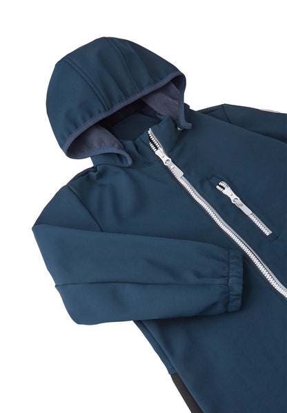 REIMA gefütterter Softshell-Overall<br> Nurmes<br>Waldspielgruppe, Outdoor, KiTa<br> Gr. 104, 110, 116, 122, 128<br> innen weiches Fleece, aussen Softshell<br> Bein- und Po extra strapazierfähig<br> abnehmbare Fussgummi<br> WS 10'000 mm