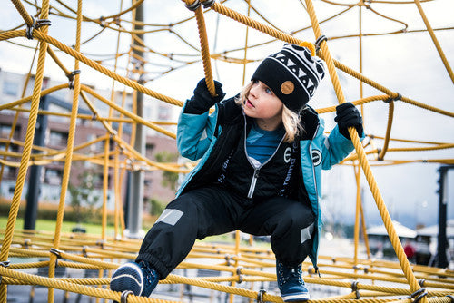 REIMA TEC+ leicht gefütterte Übergangs-/Regenhose / dünne Skihose<br> Tiksi<br>Gr. 92, 98<br> leicht wattiert mit Fellex<br>  Ideal für Bauernhof/Wald-Spielgruppe<br> extra robust an Po/Knie/Bein<br> abnehmbare Träger<br> Fussgummi<br> WS 12'000 mm